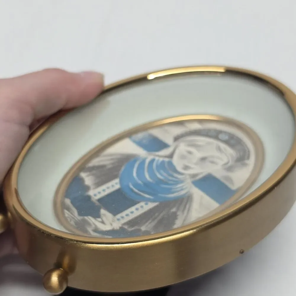 Vintage Bubble Glass Oval Picture Frame Shadow Box Retro 60s Gold Tone Metal